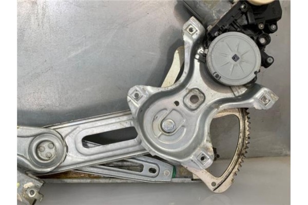 Recambio de mecanismo elevalunas delantero izquierdo para toyota avensis cross sport (t27) 2.2 premium referencia OEM IAM 857020