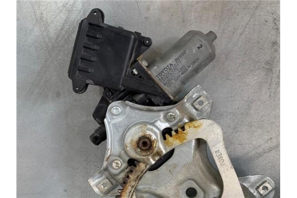 Recambio de mecanismo elevalunas delantero izquierdo para toyota avensis cross sport (t27) 2.2 premium referencia OEM IAM 857020