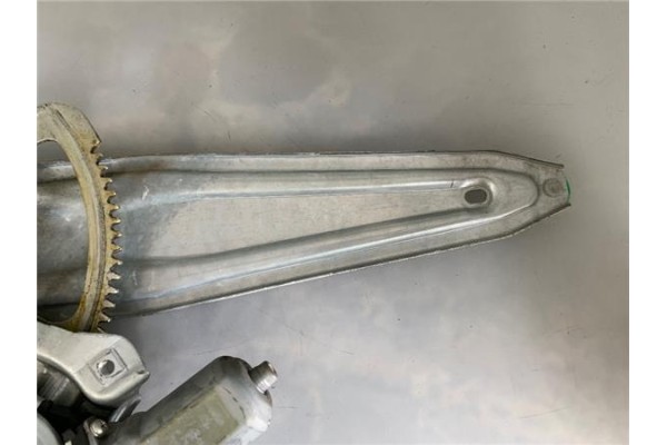 Recambio de mecanismo elevalunas trasero derecho para toyota avensis cross sport (t27) 2.2 premium referencia OEM IAM 8570202020