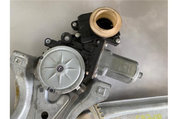 Recambio de mecanismo elevalunas trasero izquierdo para toyota avensis cross sport (t27) 2.2 premium referencia OEM IAM 85701020