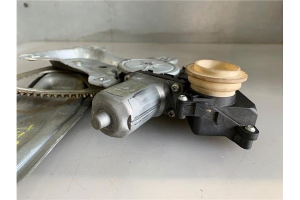 Recambio de mecanismo elevalunas trasero izquierdo para toyota avensis cross sport (t27) 2.2 premium referencia OEM IAM 85701020