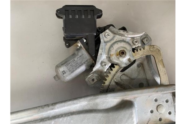 Recambio de mecanismo elevalunas trasero izquierdo para toyota avensis cross sport (t27) 2.2 premium referencia OEM IAM 85701020