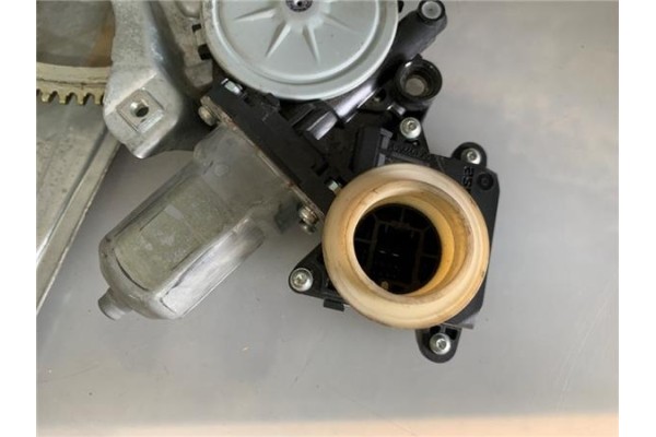 Recambio de mecanismo elevalunas trasero izquierdo para toyota avensis cross sport (t27) 2.2 premium referencia OEM IAM 85701020