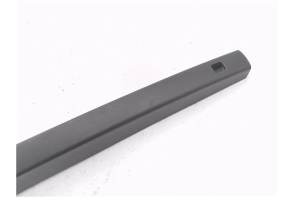 Recambio de brazo limpiaparabrisas trasero para volkswagen golf vi (5k1) 1.4 advance referencia OEM IAM 5K6955707  