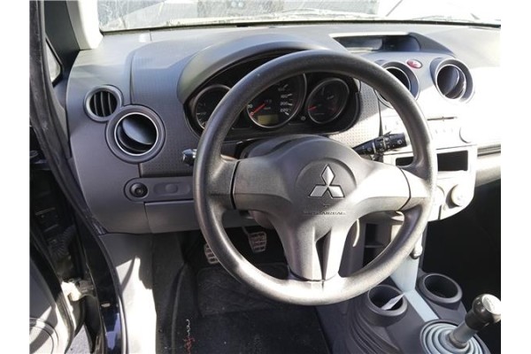 Recambio de volante para mitsubishi colt cz3 berl. 3 (z30) 1.5 di-d instyle referencia OEM IAM MR955201XA  