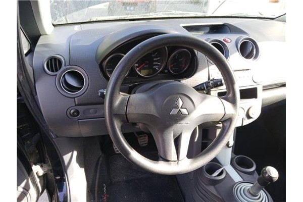 Recambio de volante para mitsubishi colt cz3 berl. 3 (z30) 1.5 di-d instyle referencia OEM IAM MR955201XA  