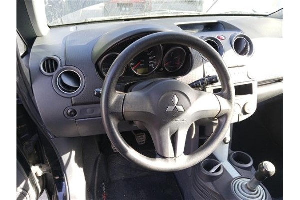 Recambio de volante para mitsubishi colt cz3 berl. 3 (z30) 1.5 di-d instyle referencia OEM IAM MR955201XA  