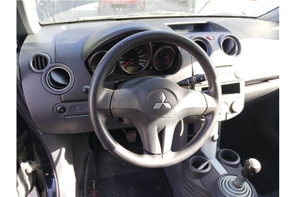 Recambio de volante para mitsubishi colt cz3 berl. 3 (z30) 1.5 di-d instyle referencia OEM IAM MR955201XA  