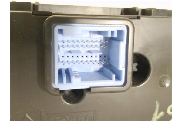 Recambio de mandos climatizador para peugeot 207 1.6 hdi referencia OEM IAM 96497866XT 6452R4 