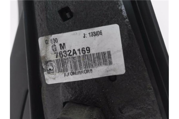 Recambio de retrovisor izquierdo para mitsubishi colt cz3 berl. 3 (z30) 1.5 di-d instyle referencia OEM IAM 7632A169  