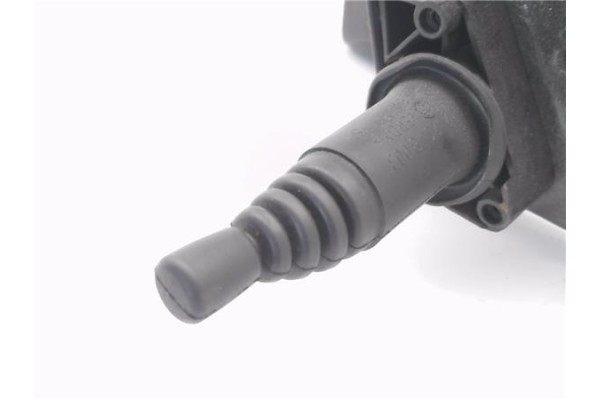 Recambio de retrovisor izquierdo para mitsubishi colt cz3 berl. 3 (z30) 1.5 di-d instyle referencia OEM IAM 7632A169  