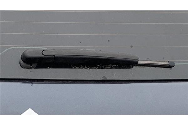 Recambio de brazo limpiaparabrisas trasero para citroen c5 tourer 2.0 business class referencia OEM IAM 6429ET  