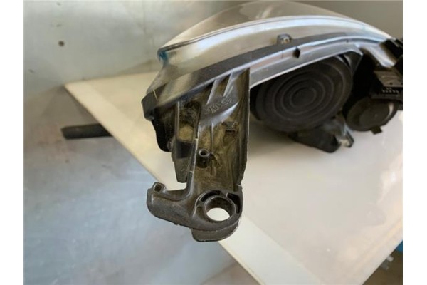Recambio de faro delantero izquierdo para peugeot 207 1.6 hdi referencia OEM IAM 964998628001 89900872 
