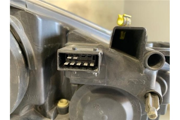 Recambio de faro delantero izquierdo para peugeot 207 1.6 hdi referencia OEM IAM 964998628001 89900872 