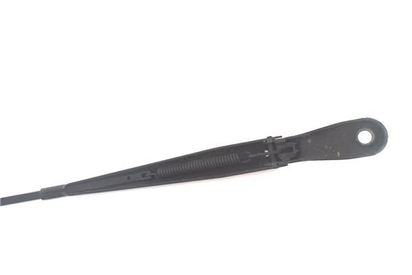 Recambio de brazo limpiaparabrisas delantero derecho para peugeot 207 sw 1.6 hdi referencia OEM IAM A7DAGCP  