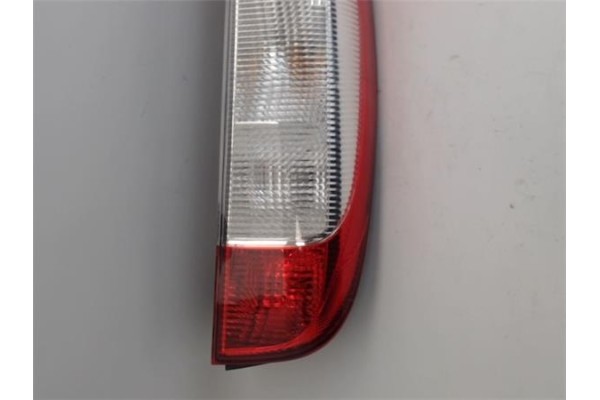 Recambio de piloto trasero derecho para mercedes-benz vito furgón (639) 2.1 111cdi referencia OEM IAM 96467801  