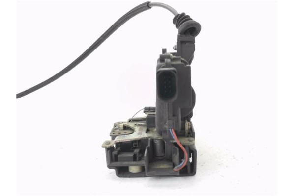 Recambio de cerradura puerta delantero derecha para volkswagen golf iv berlina (1j1) 1.4 conceptline referencia OEM IAM   