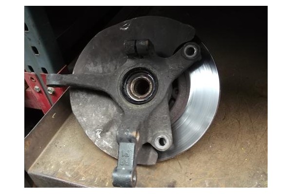 Recambio de mangueta delantero derecha para daewoo matiz 0.8 referencia OEM IAM   
