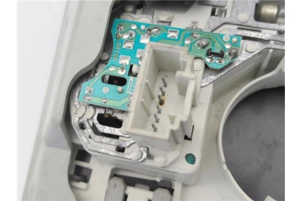 Recambio de luz delantero central techo para volkswagen golf v (1k1) 2.0 tdi 16v referencia OEM IAM 1K0868837C 1K0867489C 