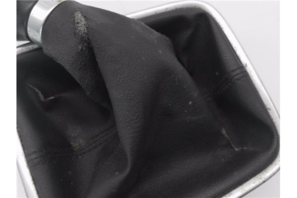 Recambio de pomo palanca cambio para volkswagen golf v plus (5m1) 1.9 tdi referencia OEM IAM 5M0711456C  