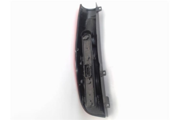 Recambio de piloto trasero derecho para mercedes-benz vito furgón (639) 2.1 111cdi referencia OEM IAM 96467801  