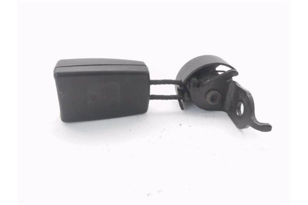 Recambio de anclaje cinturon trasero izquierdo para volkswagen golf v plus (5m1) 1.9 tdi referencia OEM IAM 5M0857753B  