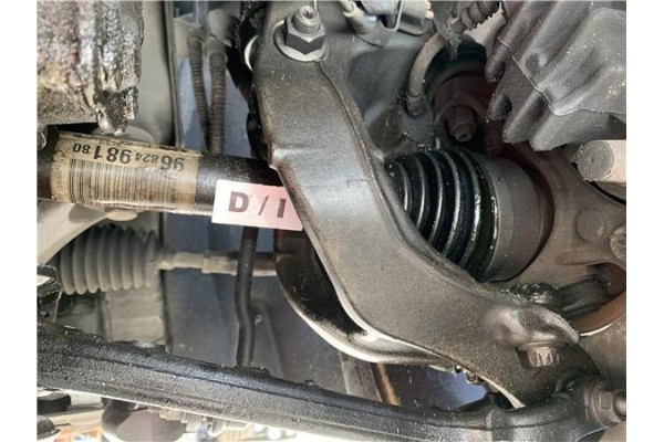 Recambio de palier delantero izquierdo para citroen c5 tourer 2.0 business class referencia OEM IAM 9682498180  