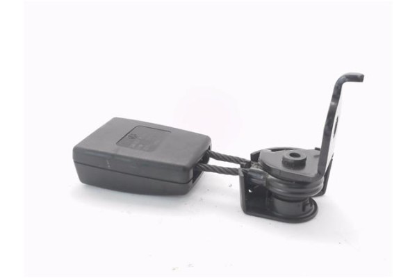 Recambio de anclaje cinturon trasero izquierdo para volkswagen golf v plus (5m1) 1.9 tdi referencia OEM IAM 5M0857753B  