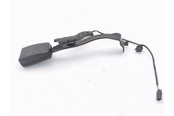 Recambio de anclaje cinturon delantero derecho para volkswagen golf v plus (5m1) 1.9 tdi referencia OEM IAM 1K4857756F  