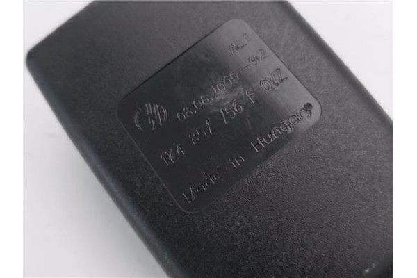 Recambio de anclaje cinturon delantero derecho para volkswagen golf v plus (5m1) 1.9 tdi referencia OEM IAM 1K4857756F  