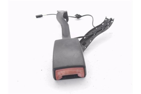 Recambio de anclaje cinturon delantero derecho para volkswagen golf v plus (5m1) 1.9 tdi referencia OEM IAM 1K4857756F  