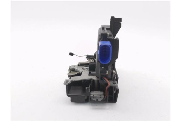 Recambio de cierre electromagnetico trasero derecho para volkswagen golf v plus (5m1) 1.9 tdi referencia OEM IAM 7L0839216  