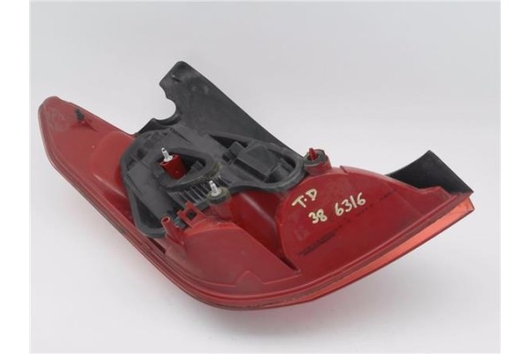 Recambio de piloto trasero derecho para peugeot 308 1.6 gt referencia OEM IAM 9680425680  