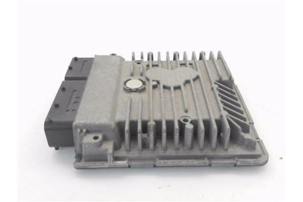 Recambio de centralita para seat leon (1p1) 1.6 tdi referencia OEM IAM 03L906023LF 5WP42915AA 