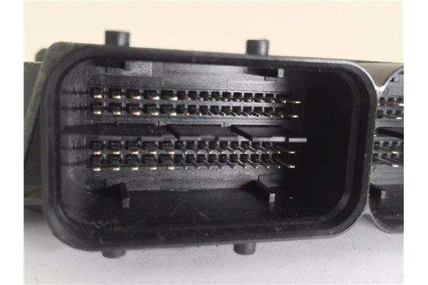 Recambio de centralita para seat leon (1p1) 1.6 tdi referencia OEM IAM 03L906023LF 5WP42915AA 