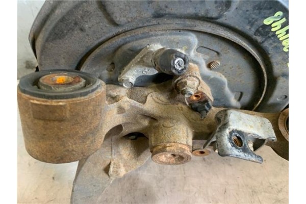 Recambio de mangueta trasero derecha para honda fr-v (be) 1.7 referencia OEM IAM 52210SJF000  