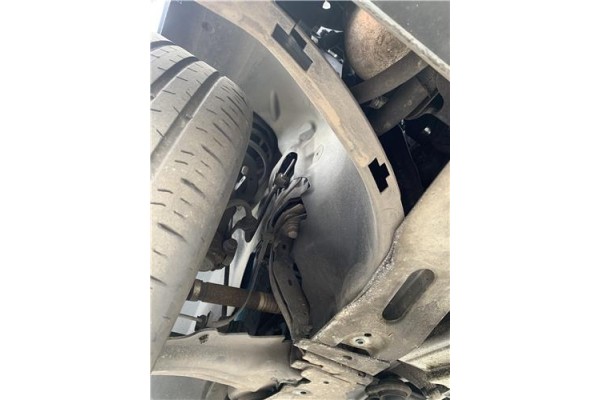 Recambio de pase rueda delantero derecho para renault megane ii (bm0/1_, cm0/1_) 2.0 16v (bm0u, cm0u) referencia OEM IAM 8200073