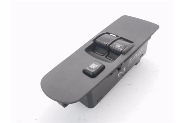 Recambio de mando elevalunas delantero izquierdo para mitsubishi colt cz3 berl. 3 (z30) 1.5 di-d instyle referencia OEM IAM MR58