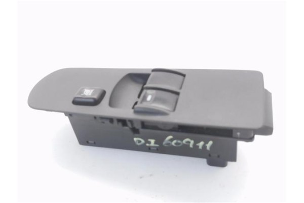 Recambio de mando elevalunas delantero izquierdo para mitsubishi colt cz3 berl. 3 (z30) 1.5 di-d instyle referencia OEM IAM MR58