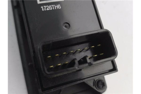 Recambio de mando elevalunas delantero izquierdo para mitsubishi colt cz3 berl. 3 (z30) 1.5 di-d instyle referencia OEM IAM MR58