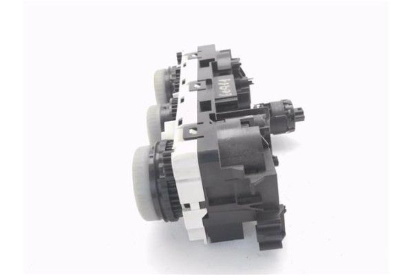 Recambio de mandos calefaccion / a.a. para mitsubishi colt cz3 berl. 3 (z30) 1.5 di-d instyle referencia OEM IAM PMN164569U 6966