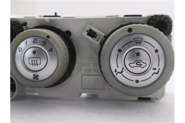 Recambio de mandos calefaccion / a.a. para mitsubishi colt cz3 berl. 3 (z30) 1.5 di-d instyle referencia OEM IAM PMN164569U 6966