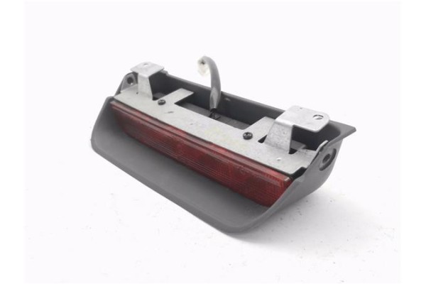 Recambio de luz central de freno para mitsubishi colt cz3 berl. 3 (z30) 1.5 di-d instyle referencia OEM IAM MR957380 09967728 