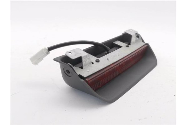Recambio de luz central de freno para mitsubishi colt cz3 berl. 3 (z30) 1.5 di-d instyle referencia OEM IAM MR957380 09967728 