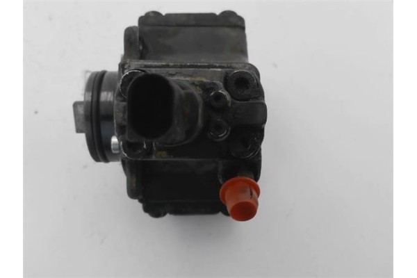 Recambio de bomba inyectora para mercedes-benz sprinter 3-t furgón (903) 311 cdi referencia OEM IAM A61123002 0986437103 