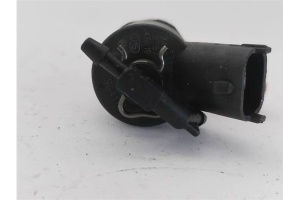 Recambio de inyector para citroen c5 berlina 2.0 hdi (dcrhzb, dcrhze) referencia OEM IAM 9641742880 0445110076 