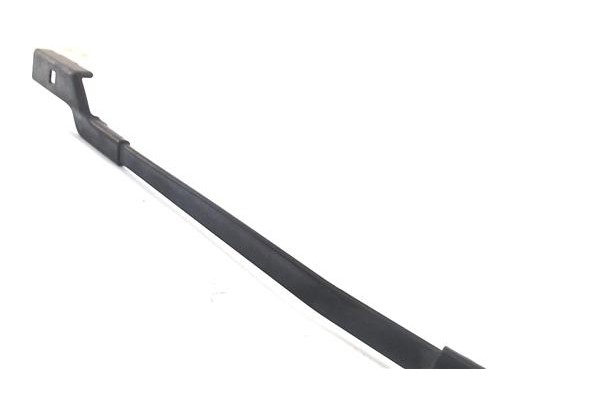 Recambio de brazo limpiaparabrisas delantero derecho para peugeot 308 1.6 gt referencia OEM IAM 968047728004  