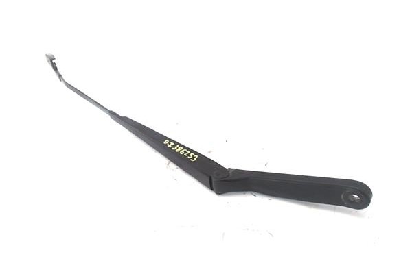Recambio de brazo limpiaparabrisas delantero izquierdo para peugeot 308 1.6 gt referencia OEM IAM 6429EL  