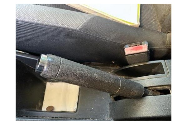 Recambio de palanca freno de mano para peugeot 207 1.4 referencia OEM IAM 4701C5 98062966ZD 