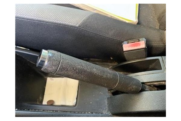 Recambio de palanca freno de mano para peugeot 207 1.4 referencia OEM IAM 4701C5 98062966ZD 